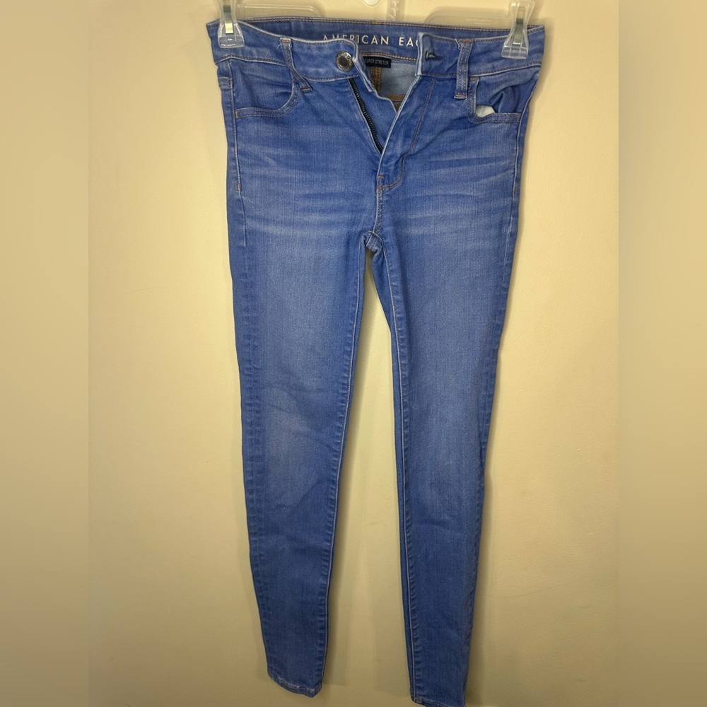 American Eagle Outfitters Women’s Skinny Jeans - Medium Blue